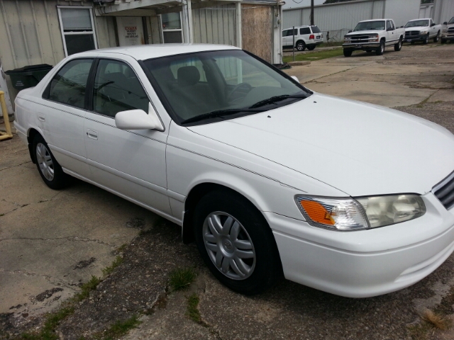 Toyota Camry 2000 photo 1