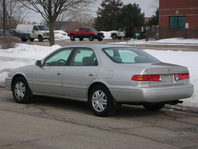 Toyota Camry 2001 photo 2
