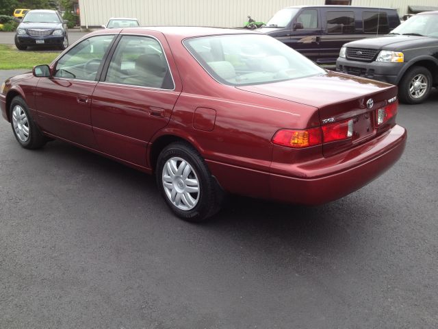 Toyota Camry 2001 photo 1