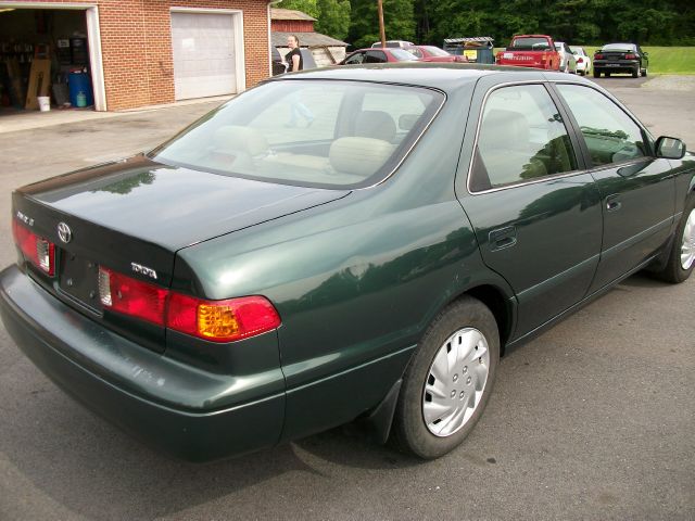 Toyota Camry 2001 photo 1
