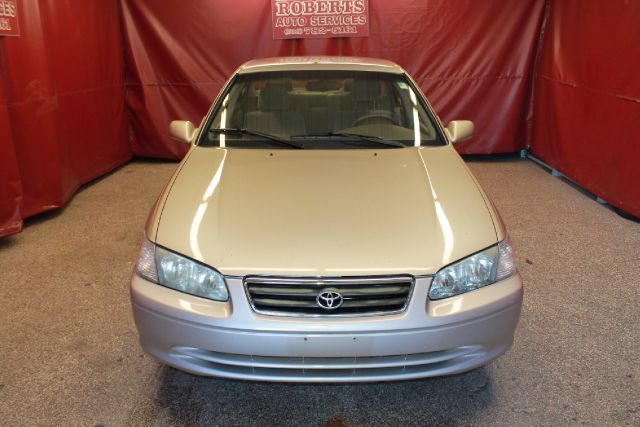 Toyota Camry SEL Sport Utility 4D Sedan