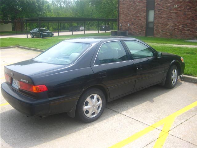 Toyota Camry 2001 photo 1