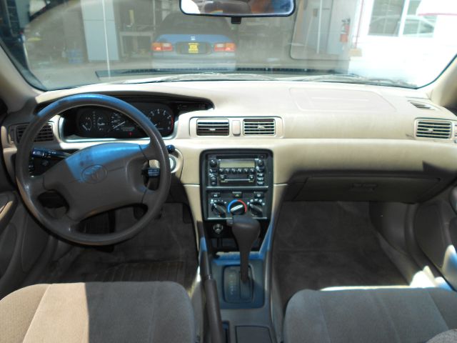 Toyota Camry 2001 photo 1
