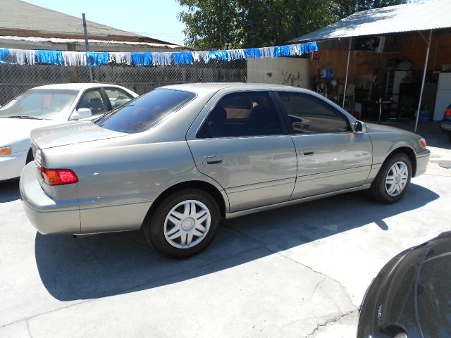 Toyota Camry 2001 photo 3