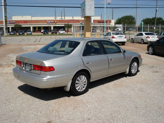 Toyota Camry 2001 photo 4