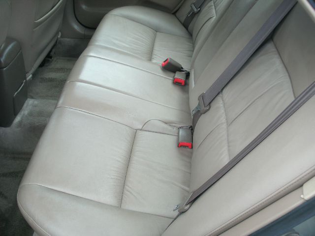 Toyota Camry Ext. Cab 6.5-ft. Bed 4WD Sedan