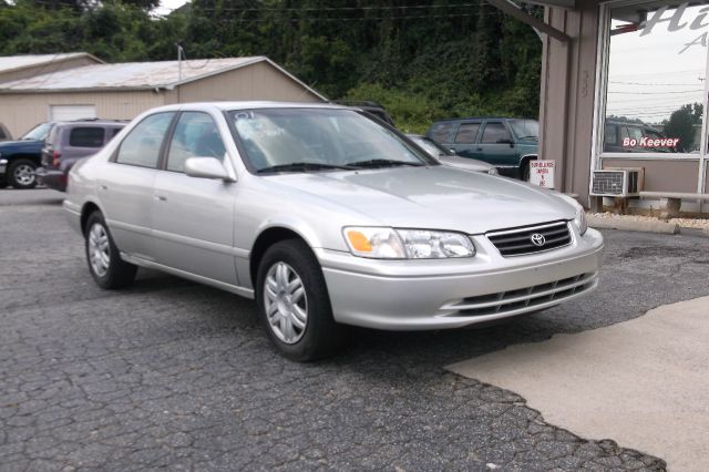 Toyota Camry 2001 photo 1