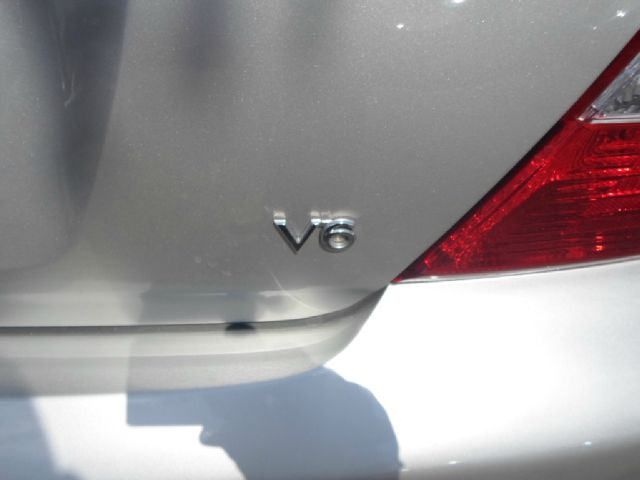 Toyota Camry Ext. Cab 6.5-ft. Bed 4WD Sedan