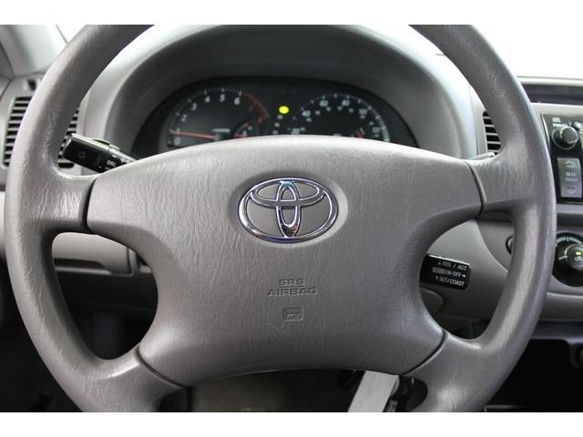 Toyota Camry 2002 photo 24