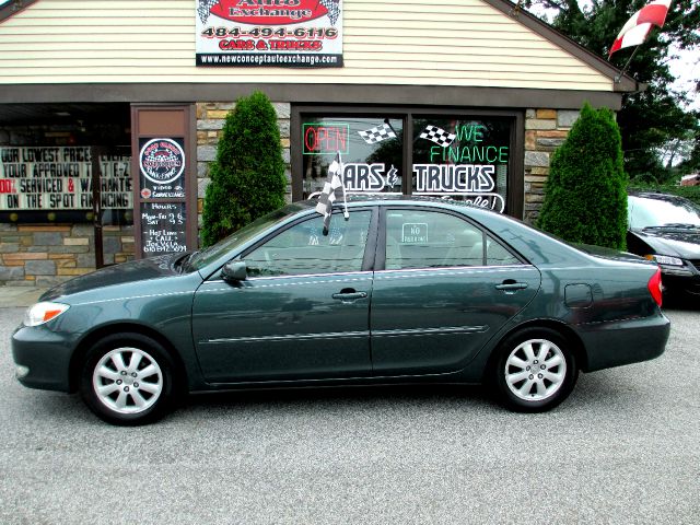 Toyota Camry SEL Sport Utility 4D Sedan