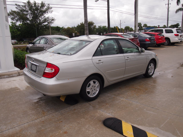 Toyota Camry 2003 photo 2