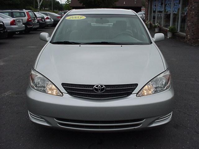 Toyota Camry 2003 photo 2