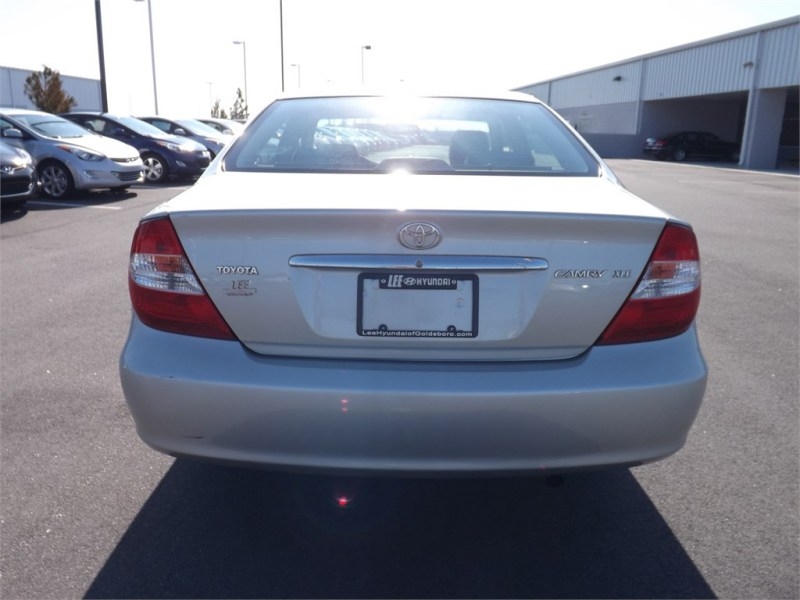 Toyota Camry 2003 photo 2