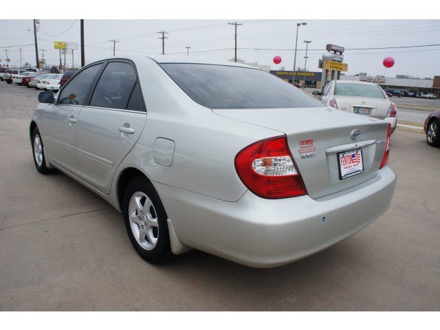 Toyota Camry 2003 photo 2
