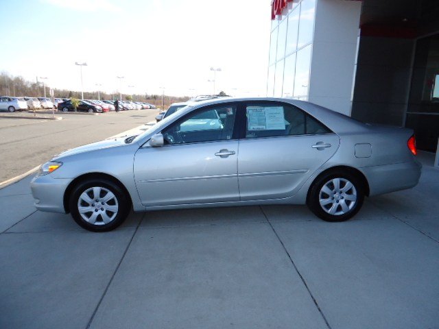 Toyota Camry 2003 photo 2