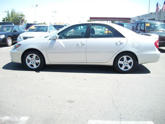 Toyota Camry 2003 photo 2