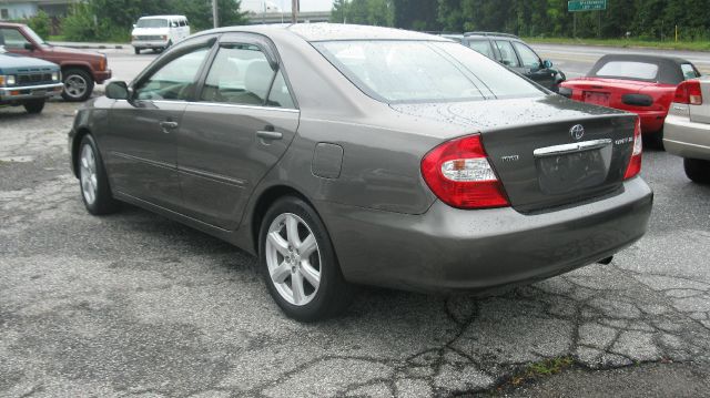 Toyota Camry SEL Sport Utility 4D Sedan