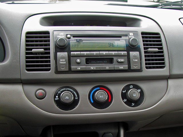 Toyota Camry 2003 photo 1