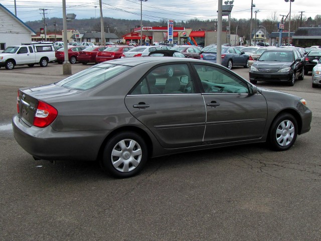 Toyota Camry 2003 photo 4