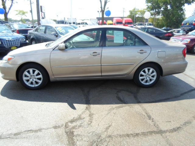 Toyota Camry SEL Sport Utility 4D Sedan