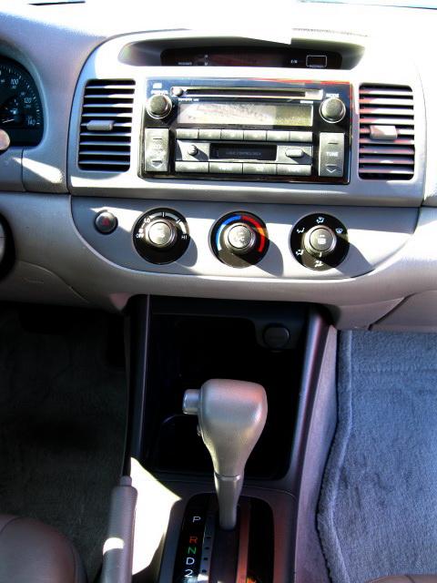 Toyota Camry 2004 photo 4