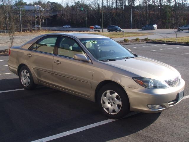 Toyota Camry 2004 photo 1