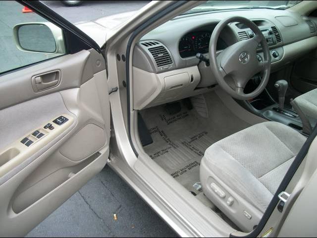 Toyota Camry 2004 photo 1
