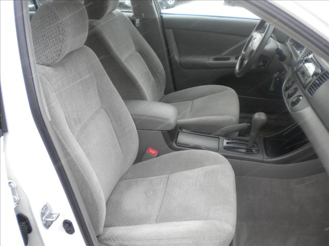 Toyota Camry 2004 photo 2