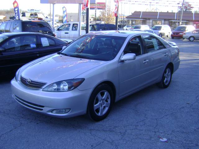 Toyota Camry SE Sedan