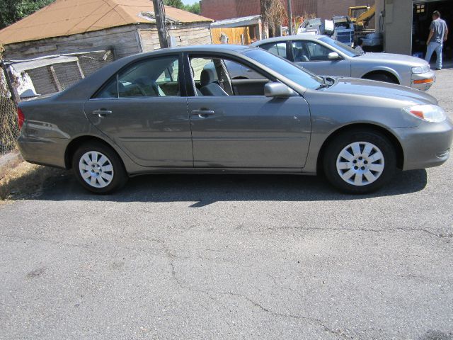 Toyota Camry 2004 photo 2