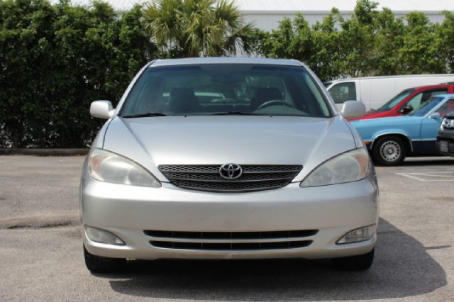 Toyota Camry Ext. Cab 6.5-ft. Bed 4WD Sedan