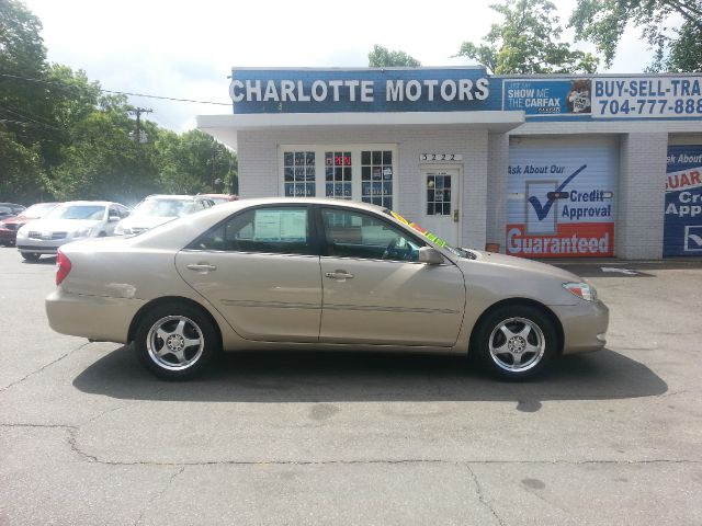 Toyota Camry 2004 photo 25