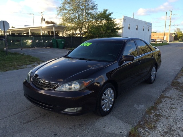 Toyota Camry 2004 photo 2