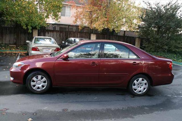 Toyota Camry SEL Sport Utility 4D Sedan