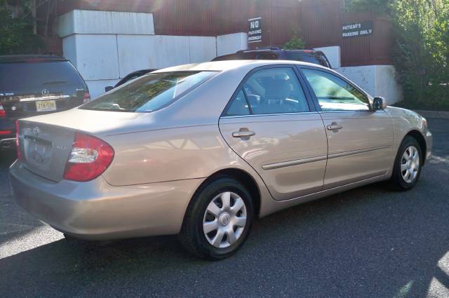 Toyota Camry 2004 photo 2