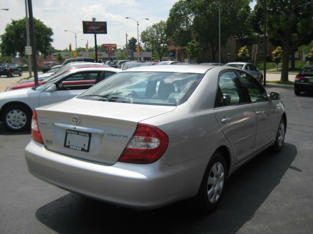 Toyota Camry 2004 photo 2