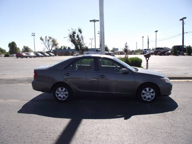 Toyota Camry 2004 photo 2