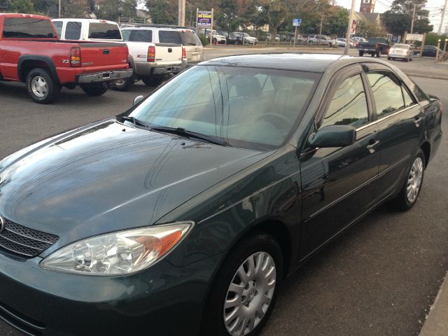 Toyota Camry 2004 photo 2