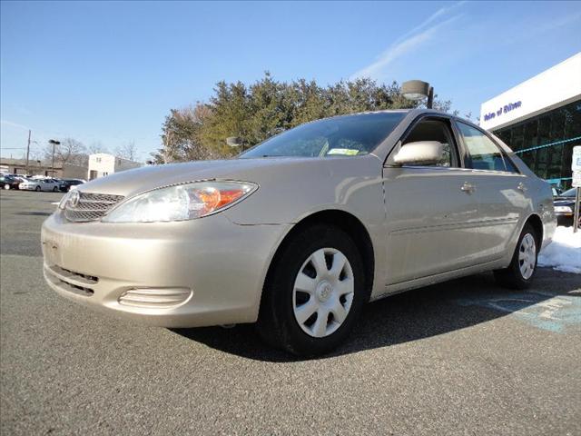 Toyota Camry 4x4 STX Sedan