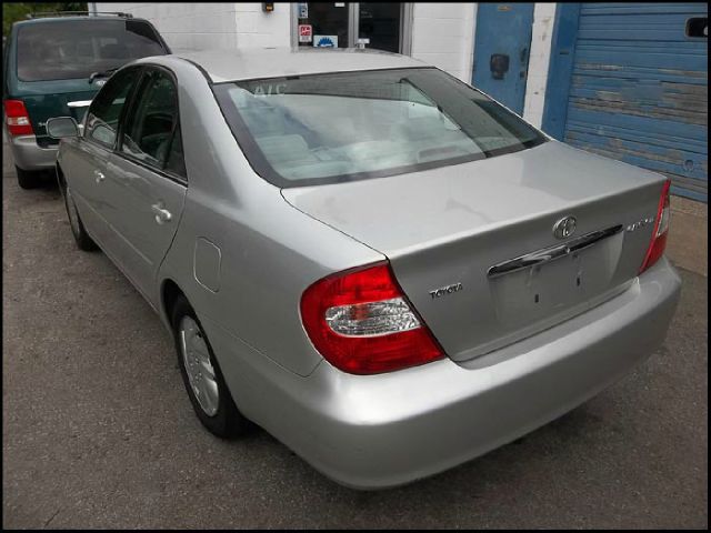 Toyota Camry 2004 photo 2