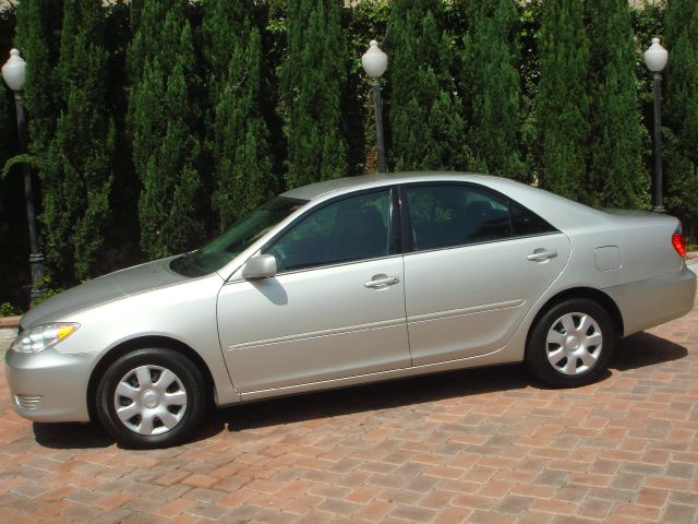 Toyota Camry 2005 photo 2