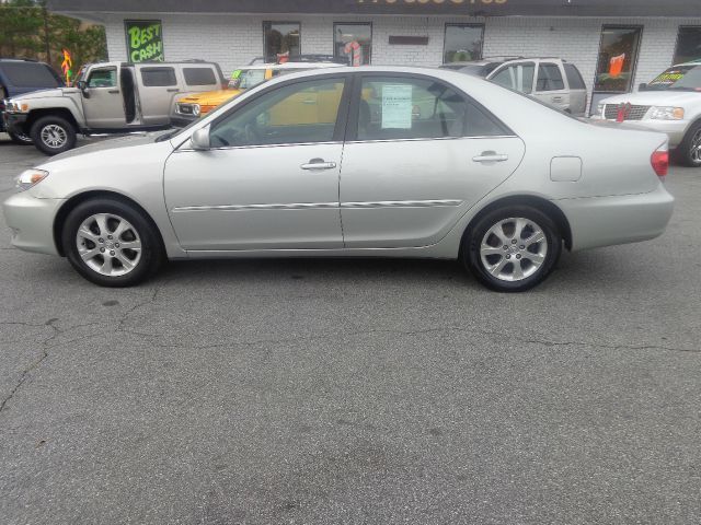 Toyota Camry 2005 photo 1