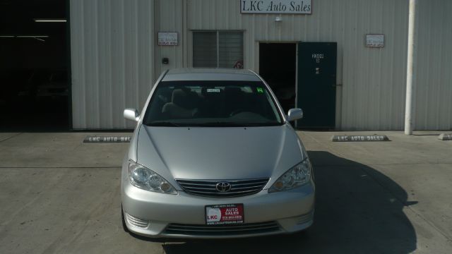 Toyota Camry 2005 photo 1