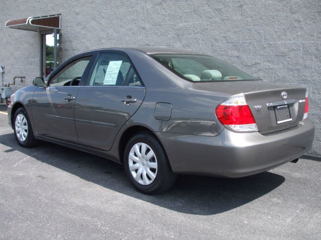 Toyota Camry 2005 photo 2