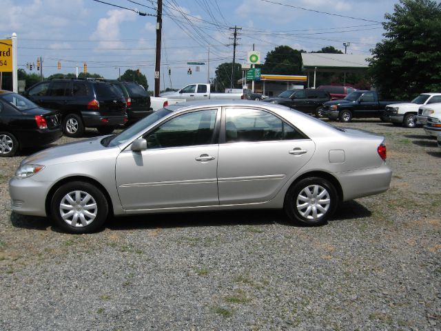 Toyota Camry 2005 photo 1