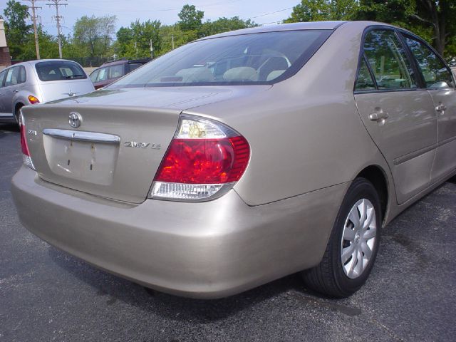 Toyota Camry 2005 photo 16