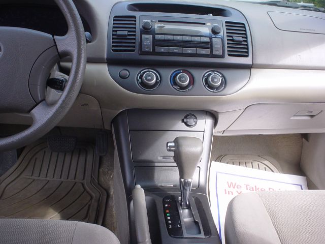 Toyota Camry 2005 photo 27