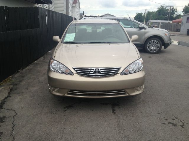 Toyota Camry 2005 photo 2