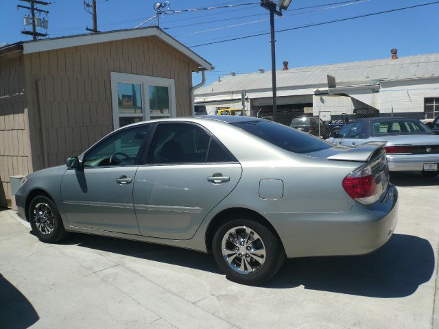 Toyota Camry 2005 photo 2