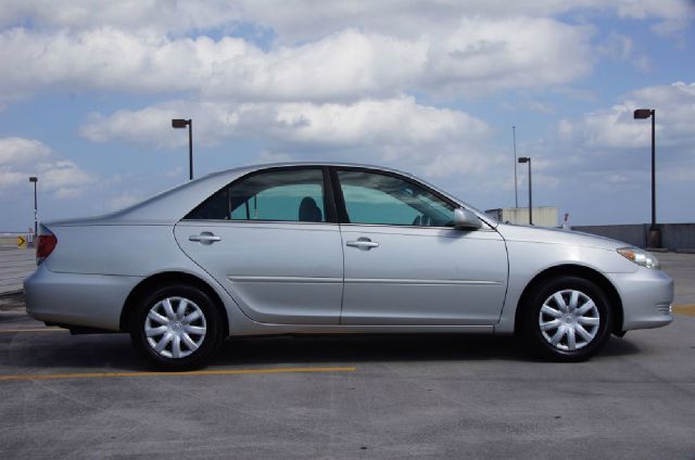 Toyota Camry 2005 photo 2